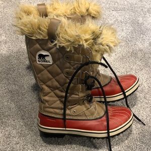 Sorel waterproof boots size 8.5